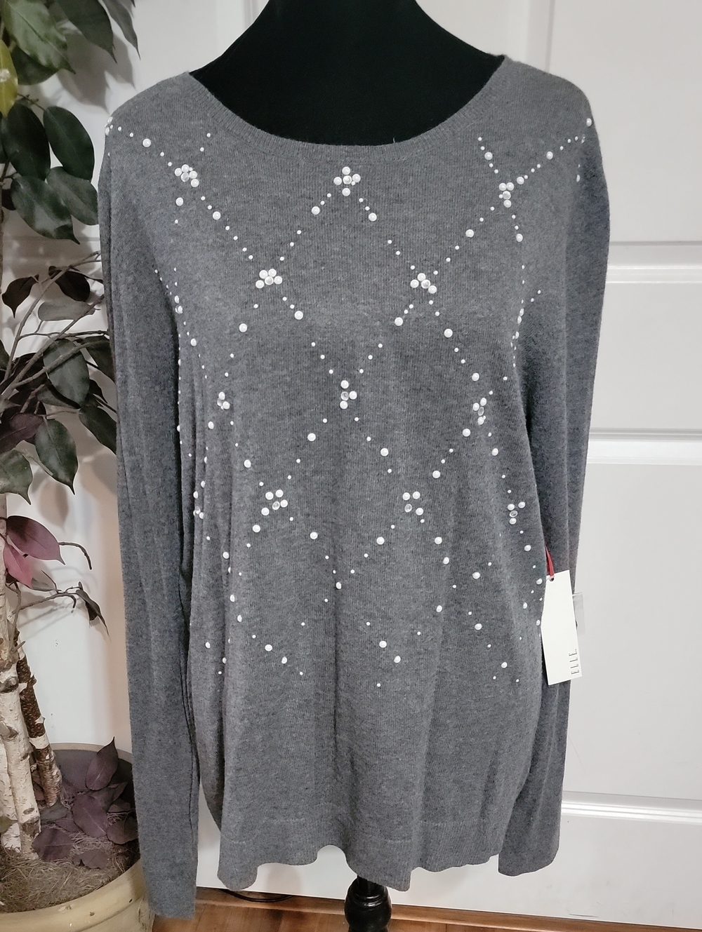 Elle Gray Sequin Diamond-Pattern Scoop Neck Sweater